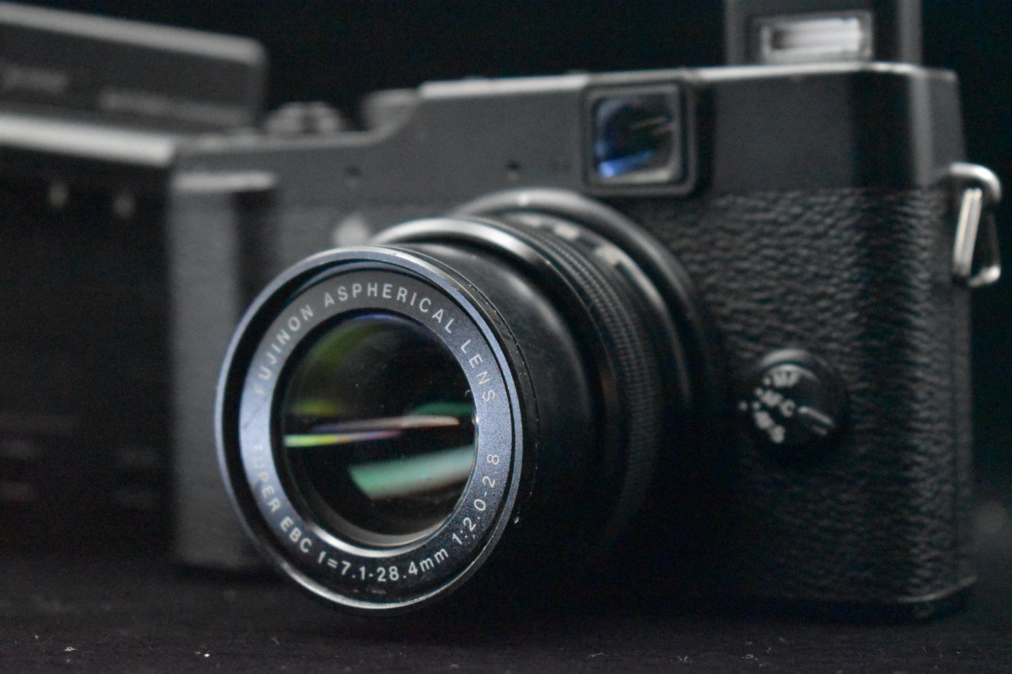 Fujifilm X10 Black Point and Shoot Compact Digital Camera US Duty Paid 9525