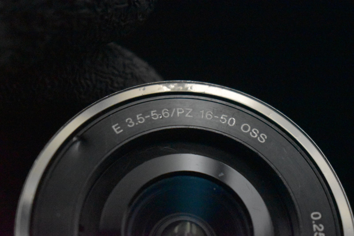 [US Duty Paid] Sony Alpha a5100 Mirrorless Digital Camera White 9307