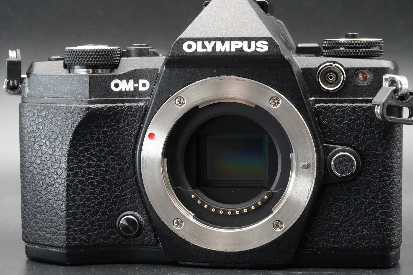 Olympus OM-D E-M5 Mark II 16.1MP Digital SLR Camera Black US Duty Paid 11030