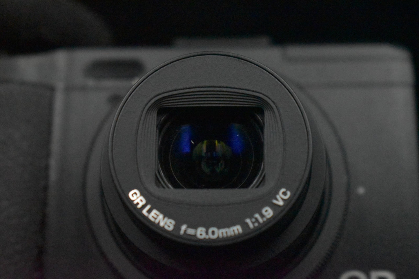 [US Duty Paid] Ricoh GR Digital IV 10.4MP Digital Camera Black 9010