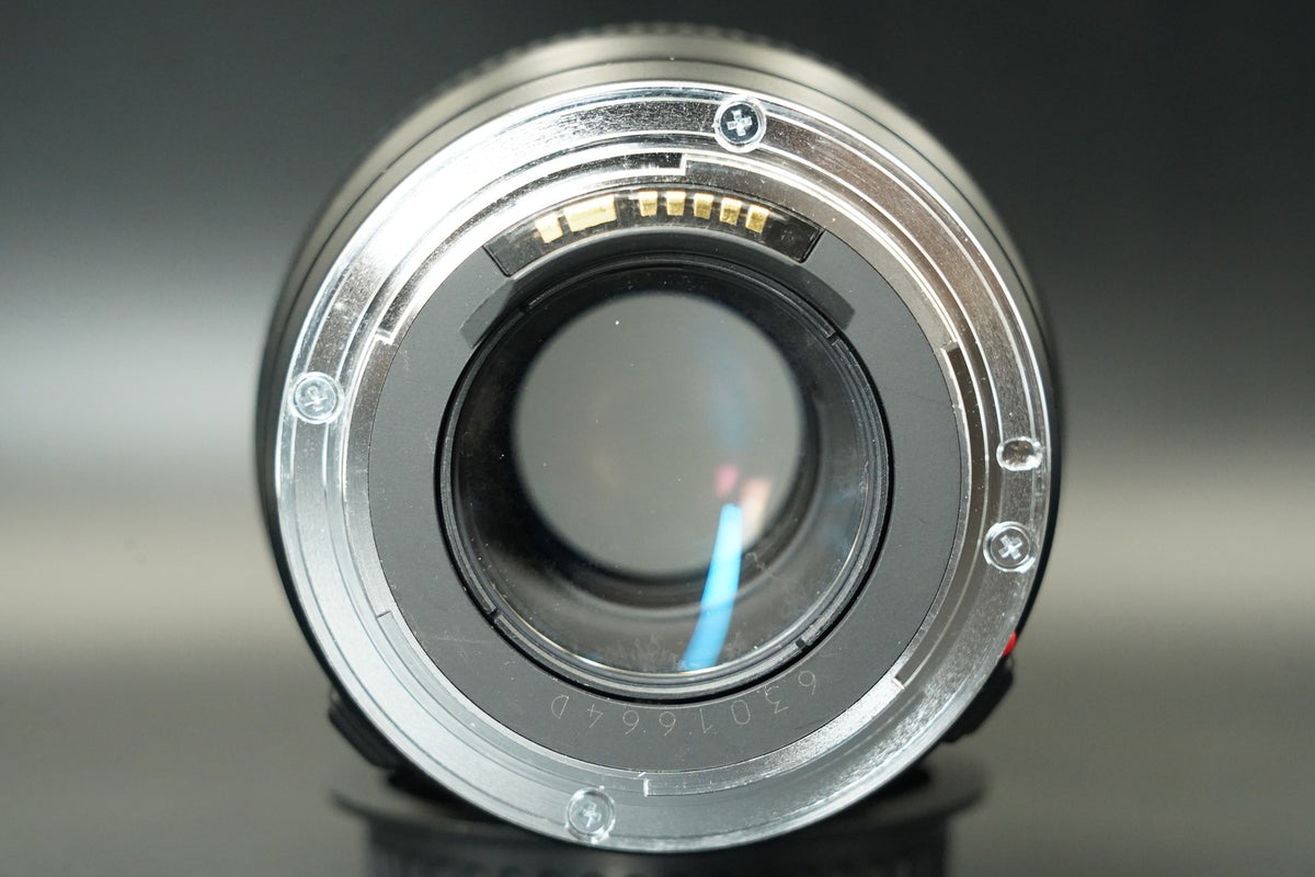 Canon EF 100mm f/2.8 Macro Portrait Prime AF Lens #12305