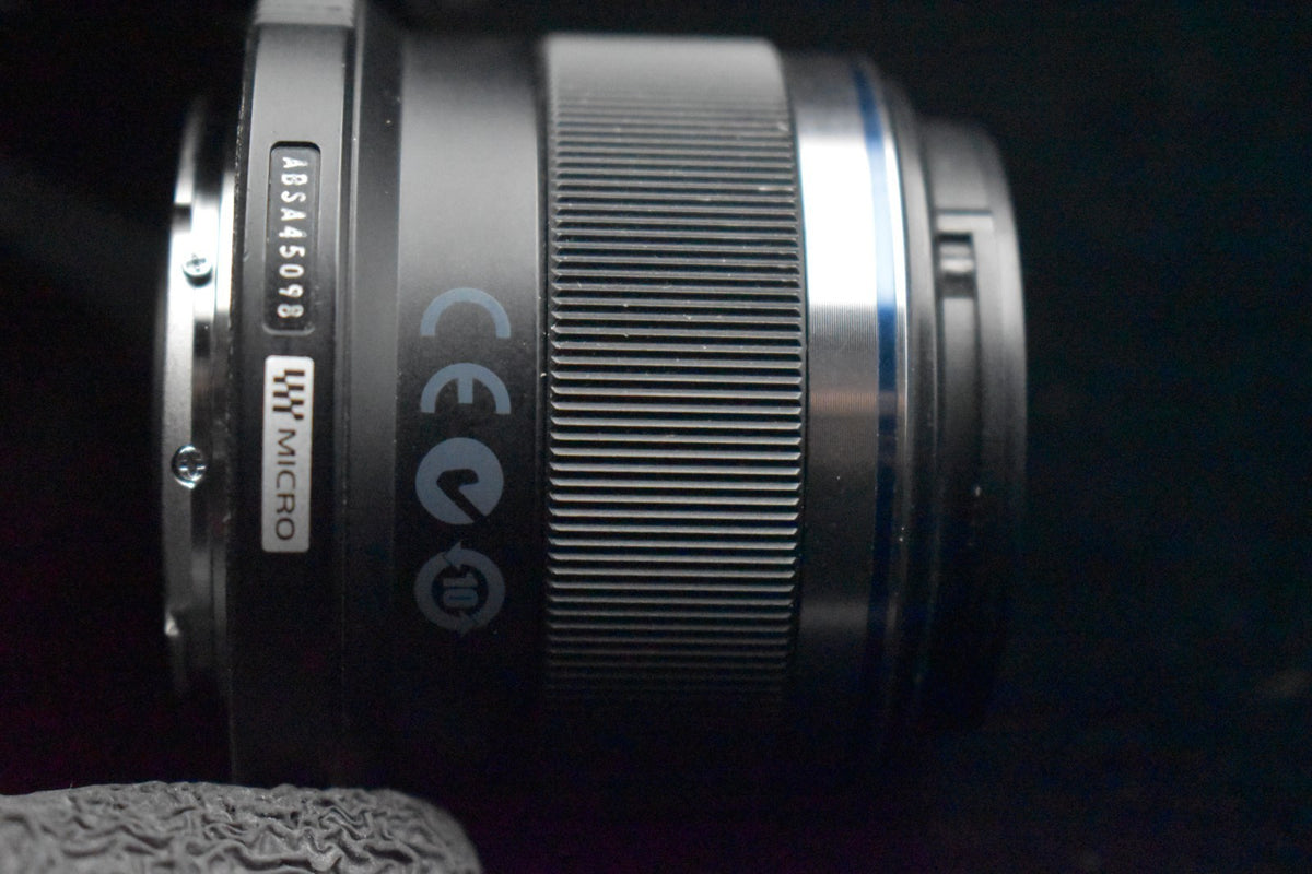 [US Duty Paid] Olympus M.ZUIKO DIGITAL 45mm f/1.8 Objektiv schwarz Japan 9209
