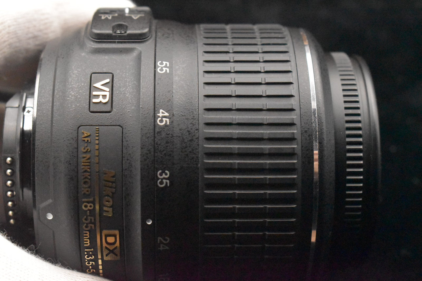 Nikon D5200 DSLR Camera Body with Lens Bronze US Duty Paid 8686
