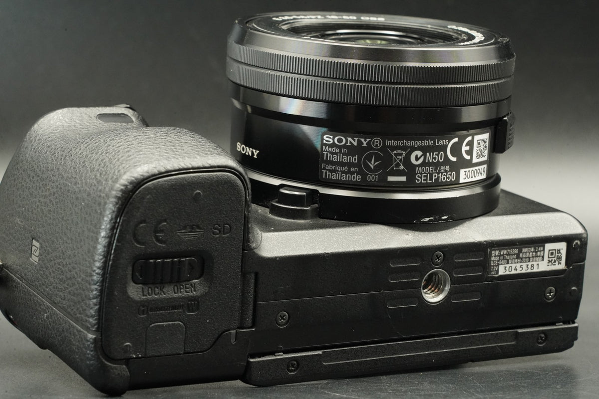 Sony A6400 Mirrorless Digital Camera with 2 Lenses Black -4741 cuts- #12194