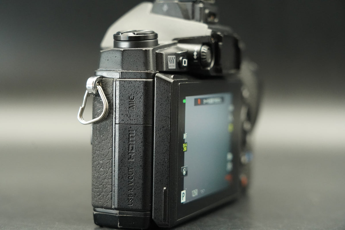 Olympus OM-D E-M1 fotocamera digitale corpo nero dal GIAPPONE US STOCK #12240