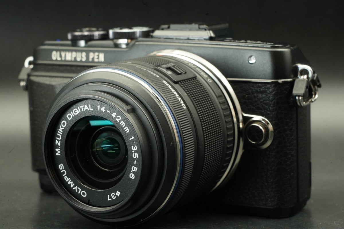 Olympus PEN E-PL7 Digital Camera Black with 2 Lens -21103 cut- #12638