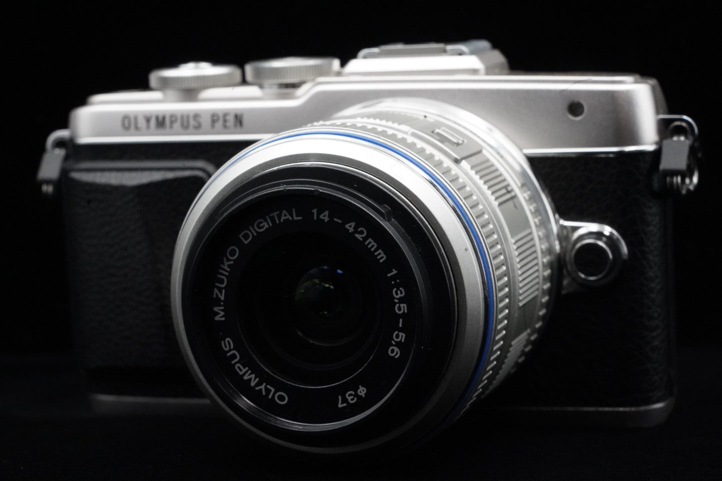 Olympus PEN E-PL7 Digital Camera Silver with 14-42mm Lens US Duty Paid 9786
