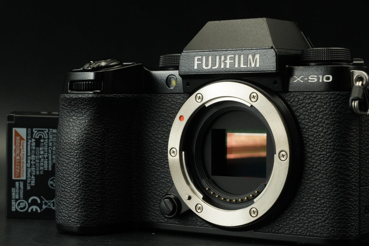 Fujifilm Fuji X-S10 Black Mirrorless Digital Camera -3561 cut- US STOCK #12335