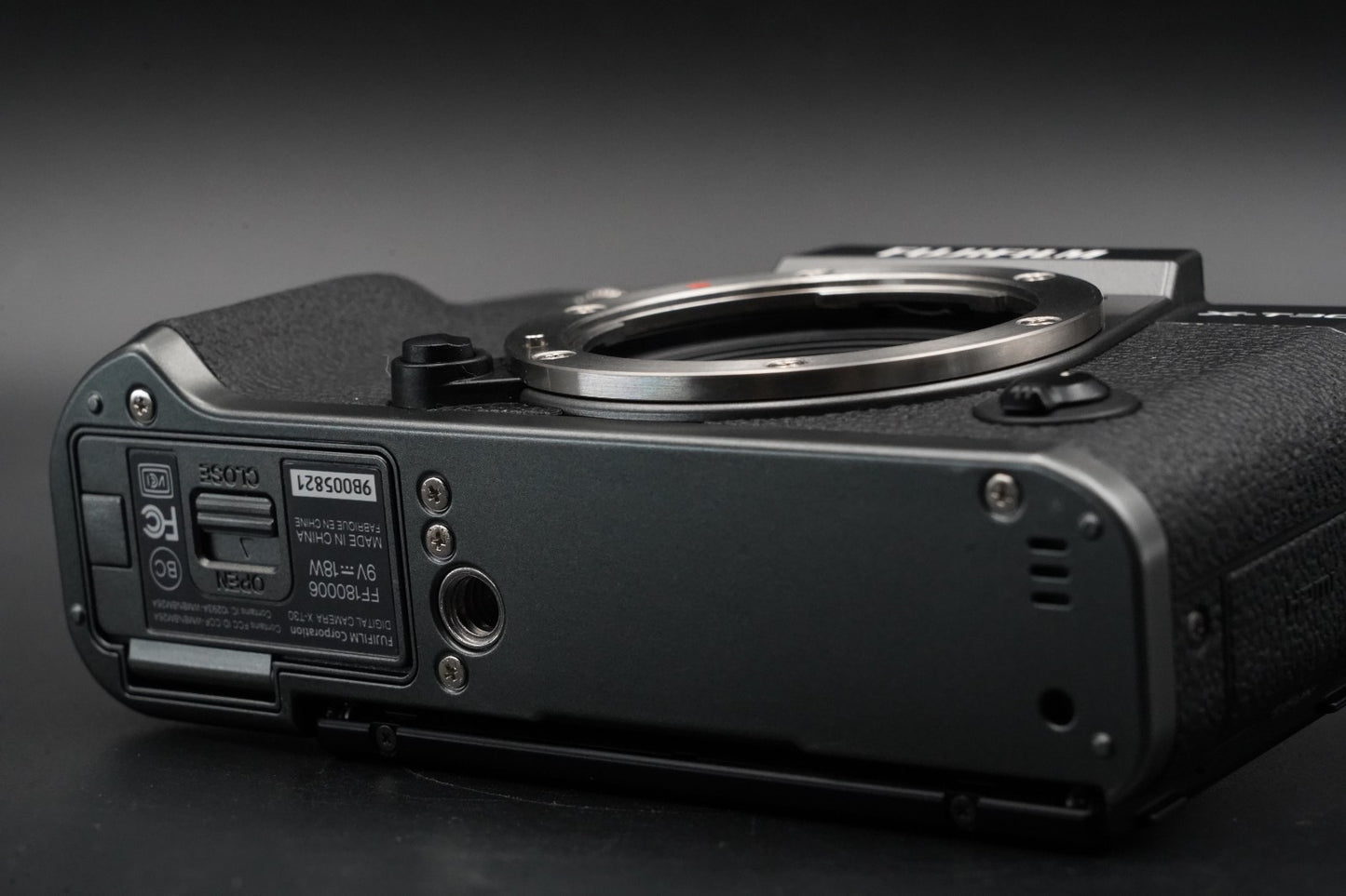 Only 1 cuts!!! Fujifilm X-T30 Charcoal Mirrorless Camera 10933