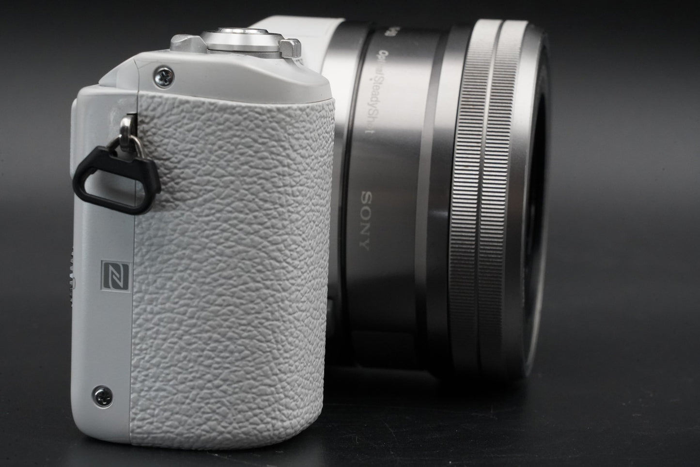 5155 cuts! Sony Alpha a5100 Mirrorless Digital Camera White 10756