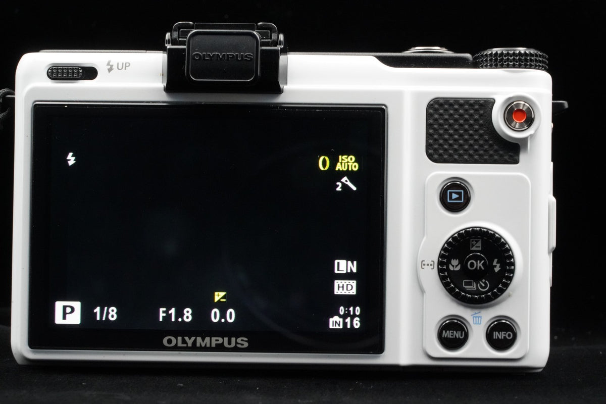 Olympus STYLUS XZ-1 Point and Shoot Digital Camera White US STOCK #10164