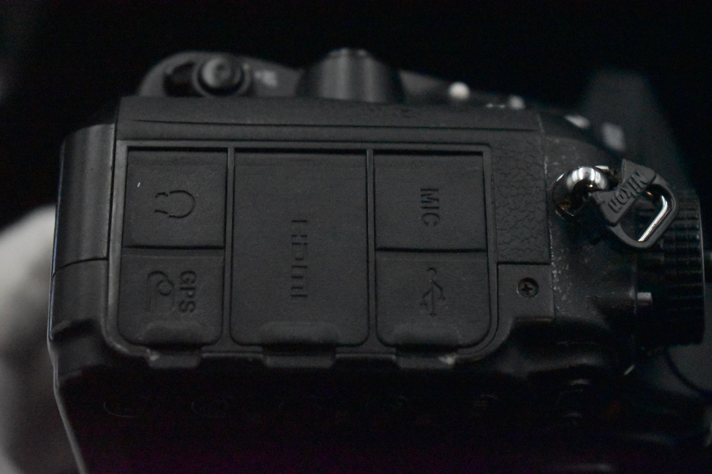 [US Duty Paid] Nikon D7100 24.1MP Digital SLR Camera Black Body 8898