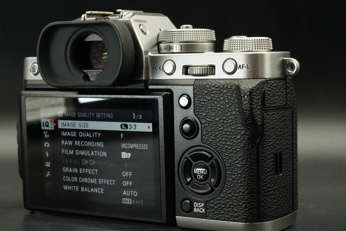 Fujifilm X-T3 Mirrorless Digital Camera Silver Body Only -703 cuts- #12329