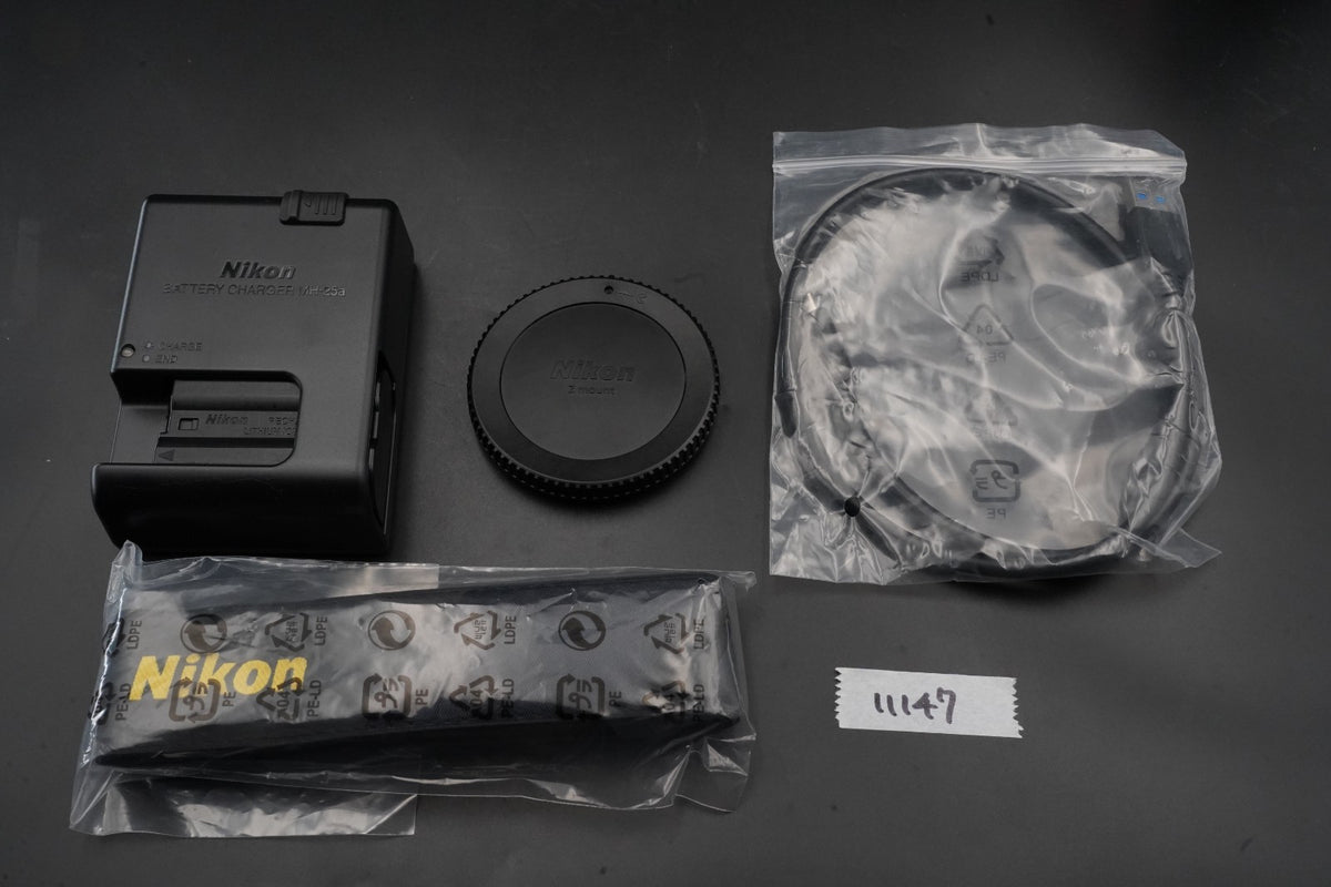 Nikon Z8 Mirrorless Digital Camera Body Top Mint US STOCK #11147