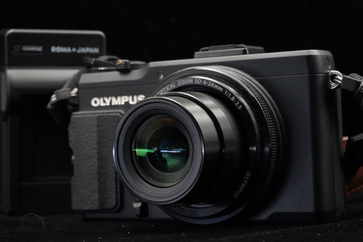 Olympus STYLUS XZ-2 Point and Shoot Digital Camera Black [] US STOCK #9538