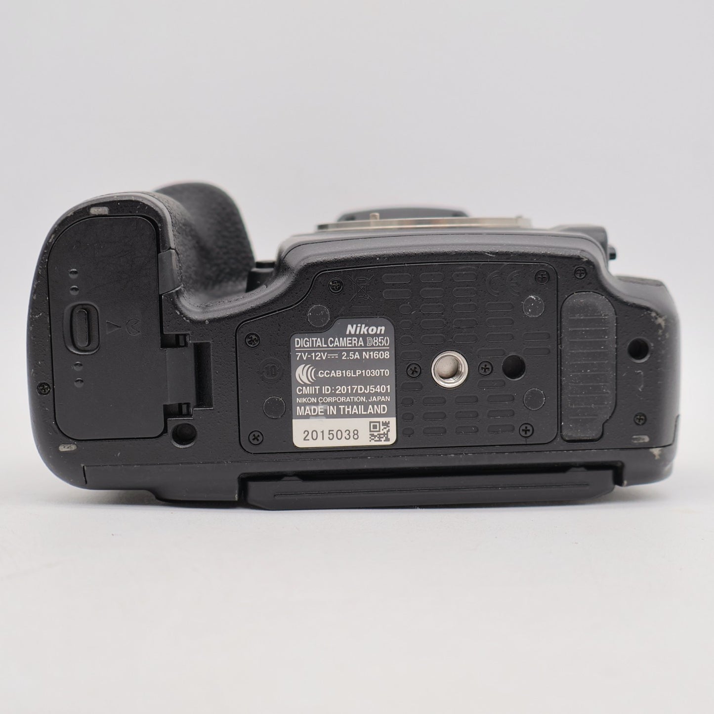 Nikon D850 DSLR Digital Camera Vintage Video US Duty Paid 8329