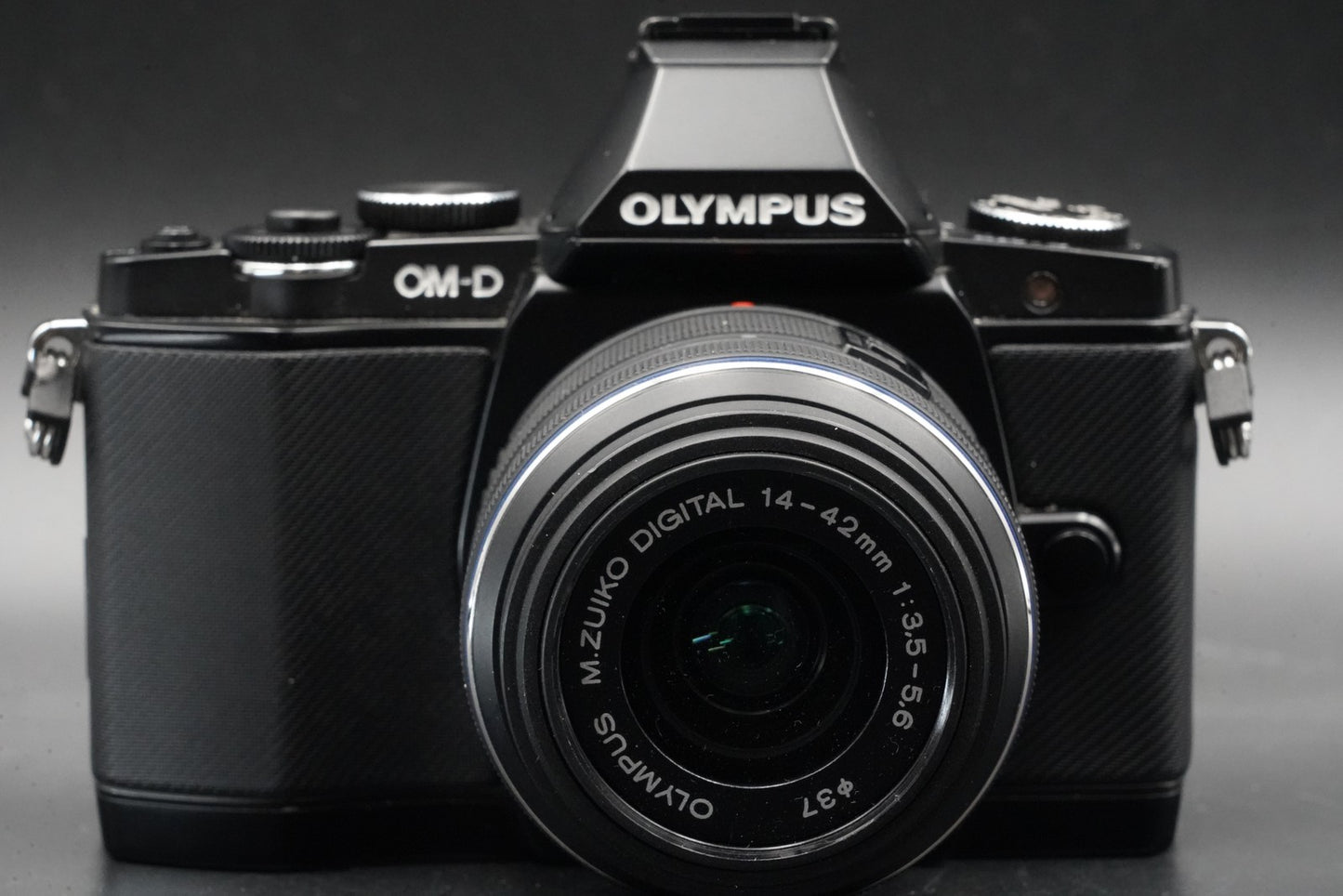 2 Lenses!! Olympus OM-D E-M5 Mirrorless Digital Camera Black 11028