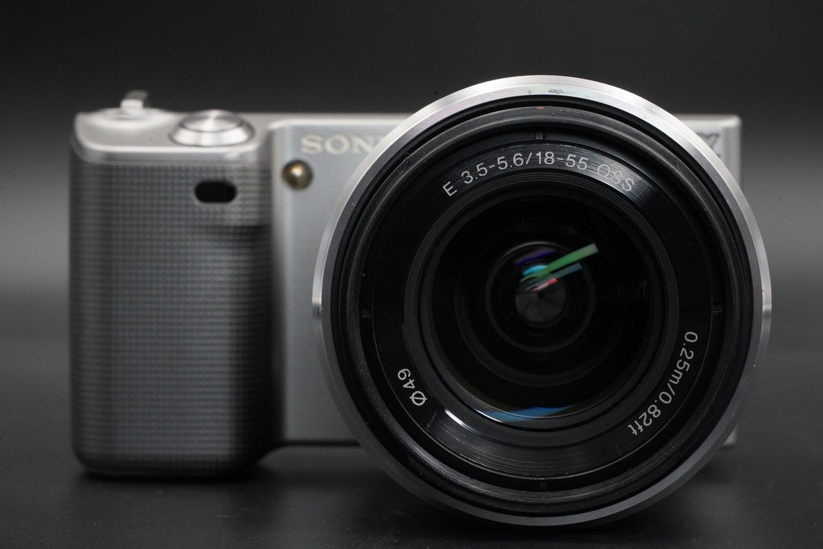 Sony Alpha NEX-5 Mirrorless Camera Bundle with Lens Silver US STOCK #10841