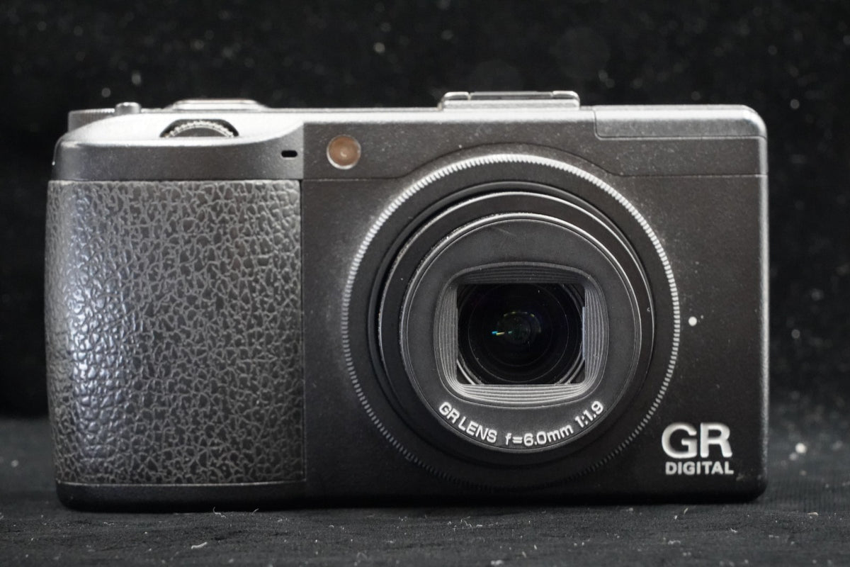 Ricoh GR Digital III 3 10.0MP Digital Camera JAPAN [] US STOCK #9529