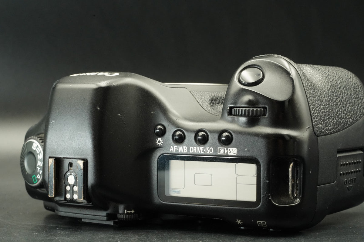 Canon EOS 5D Digital SLR Full Frame Camera Body Only US STOCK #12349