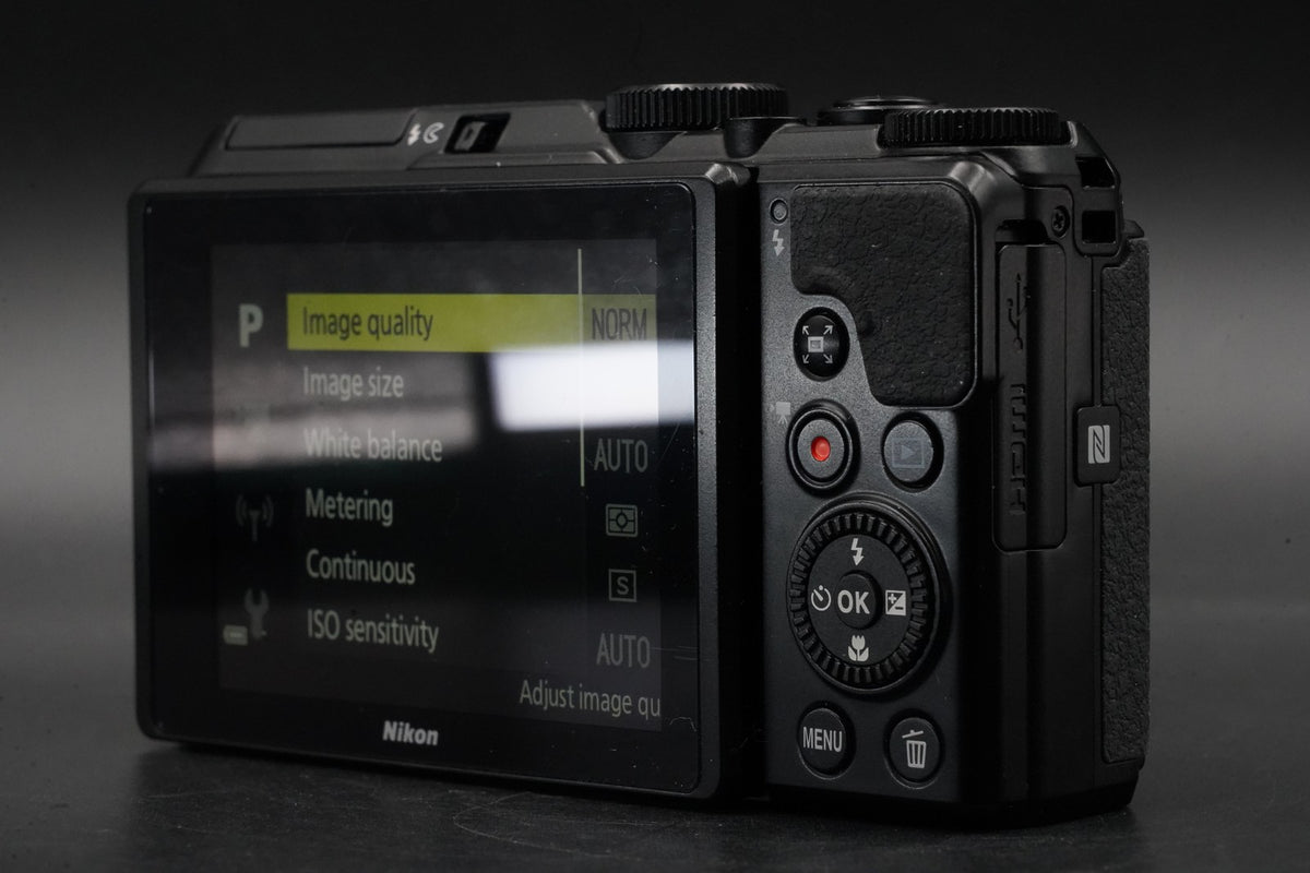 Nikon COOLPIX A900 20.3MP 35x Compact Digital Camera Black #11063