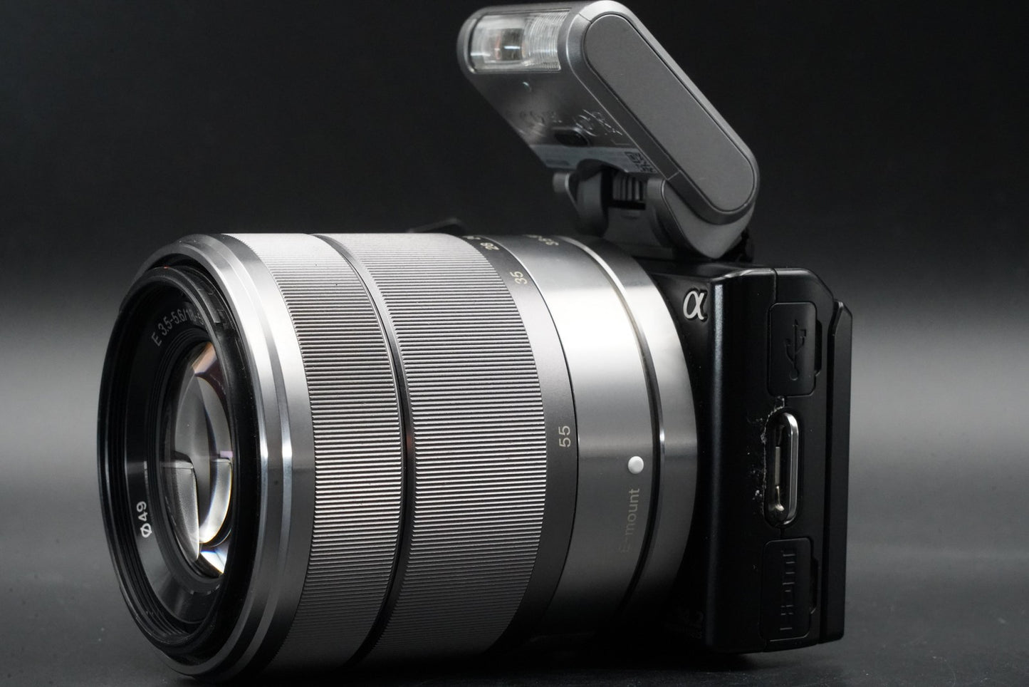 Sony Alpha NEX-5 Mirrorless Camera Bundle with 2 Lens Silver 11060