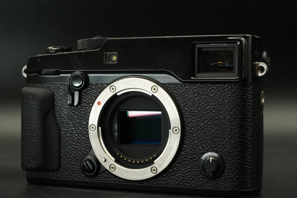 Fujifilm X-Pro2 24.3MP Mirrorless Digital Camera Black -11759 cuts- #11801
