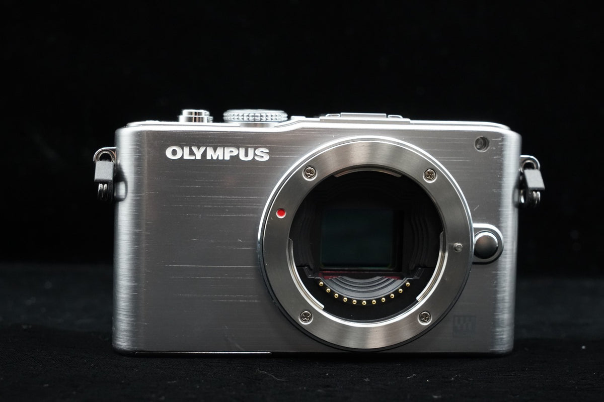 Olympus PEN Lite E-PL3 Silver 12.3 MP Digital Camera Body US STOCK
