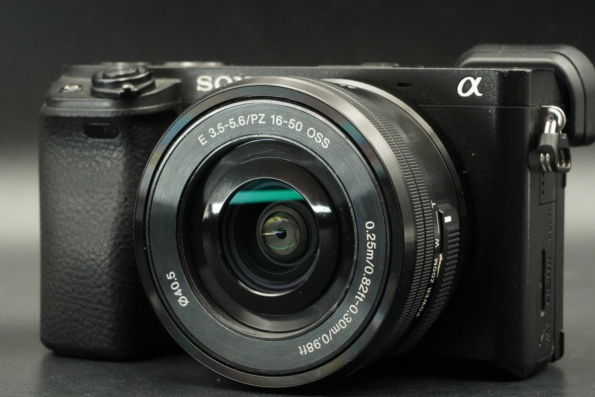 Sony A6400 Mirrorless Digital Camera with 2 Lenses Black -4741 cuts- #12194