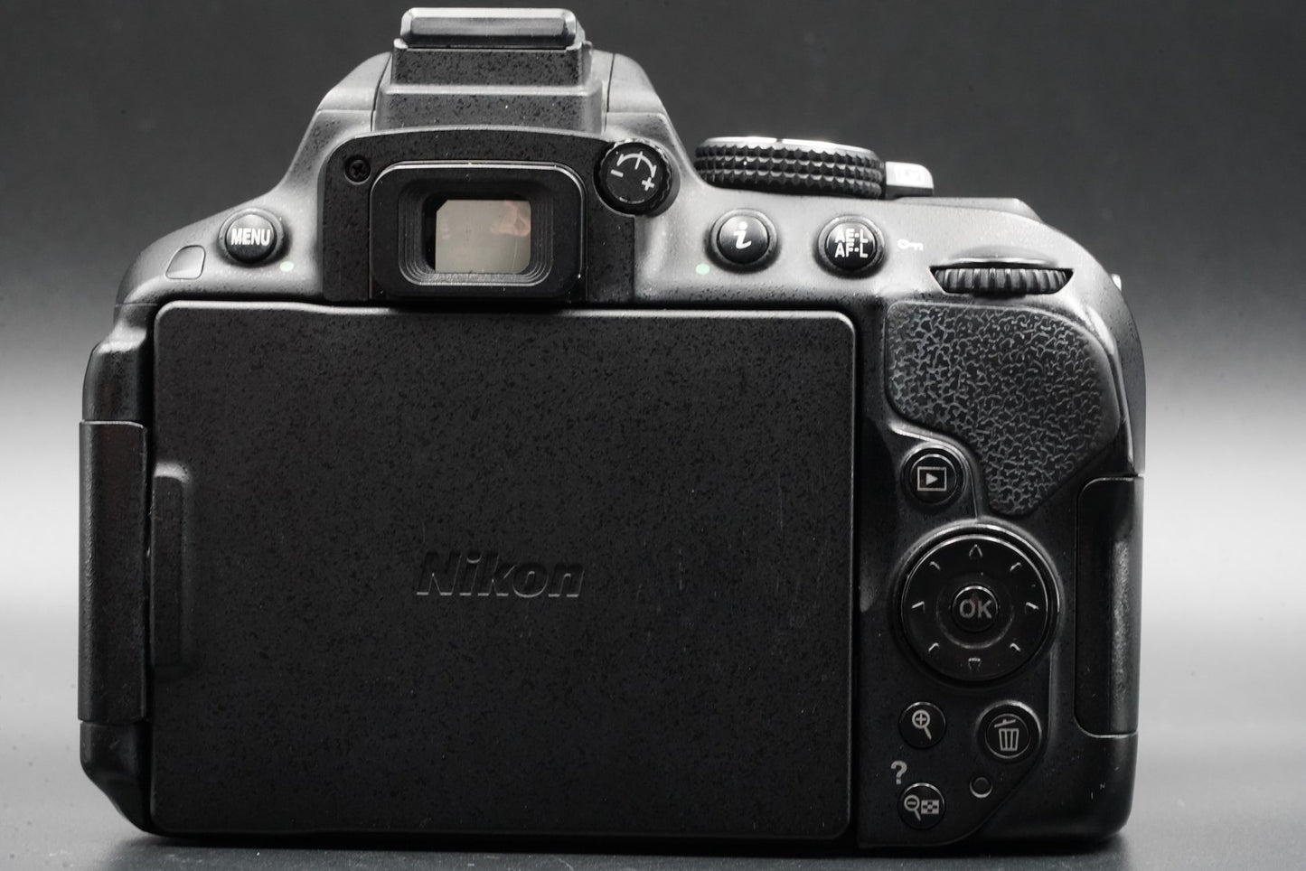 Nikon D5300 24.2 MP DSLR Digital Video Camera with Lens US Duty Paid 10523
