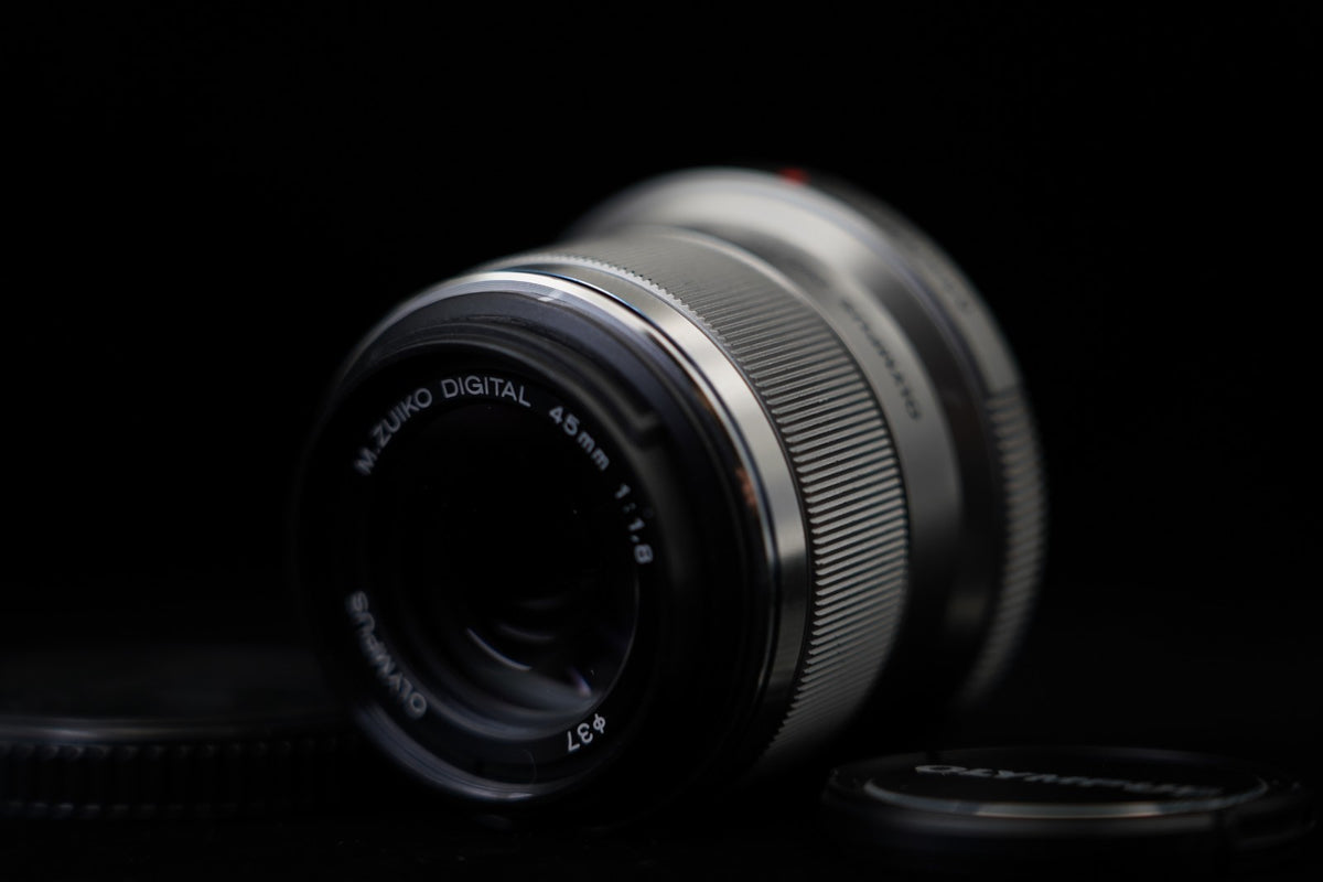 Olympus M.ZUIKO DIGITAL 45mm f/1.8 Lens Silver Japan US STOCK #11260