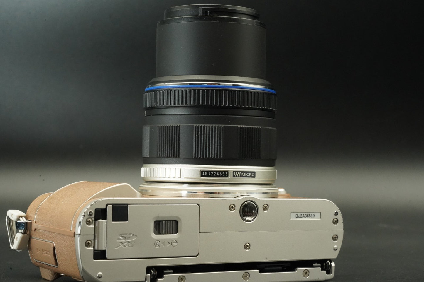 2156 cuts! OLYMPUS PEN E-PL9 Digital Camera w/ 2 Lens Brown US DUTY PAID 11572