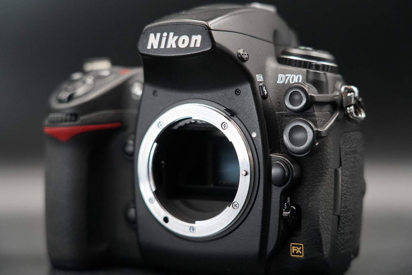 Nikon D700 12.1 MP DSLR Digital Video Camera Used US Duty Paid 11424