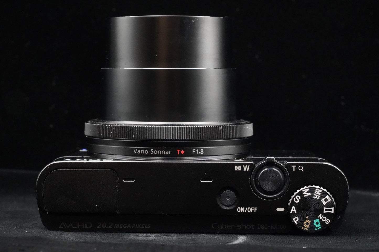 Sony Cyber-Shot DSC-RX100 35 Language Camera 8749 8752-8759 US DUTY PAID R0043