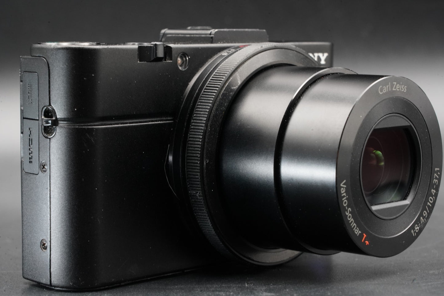 Sony Cyber-shot DSC-RX100 II M2 20.2MP Digital Camera US Duty Paid 11161