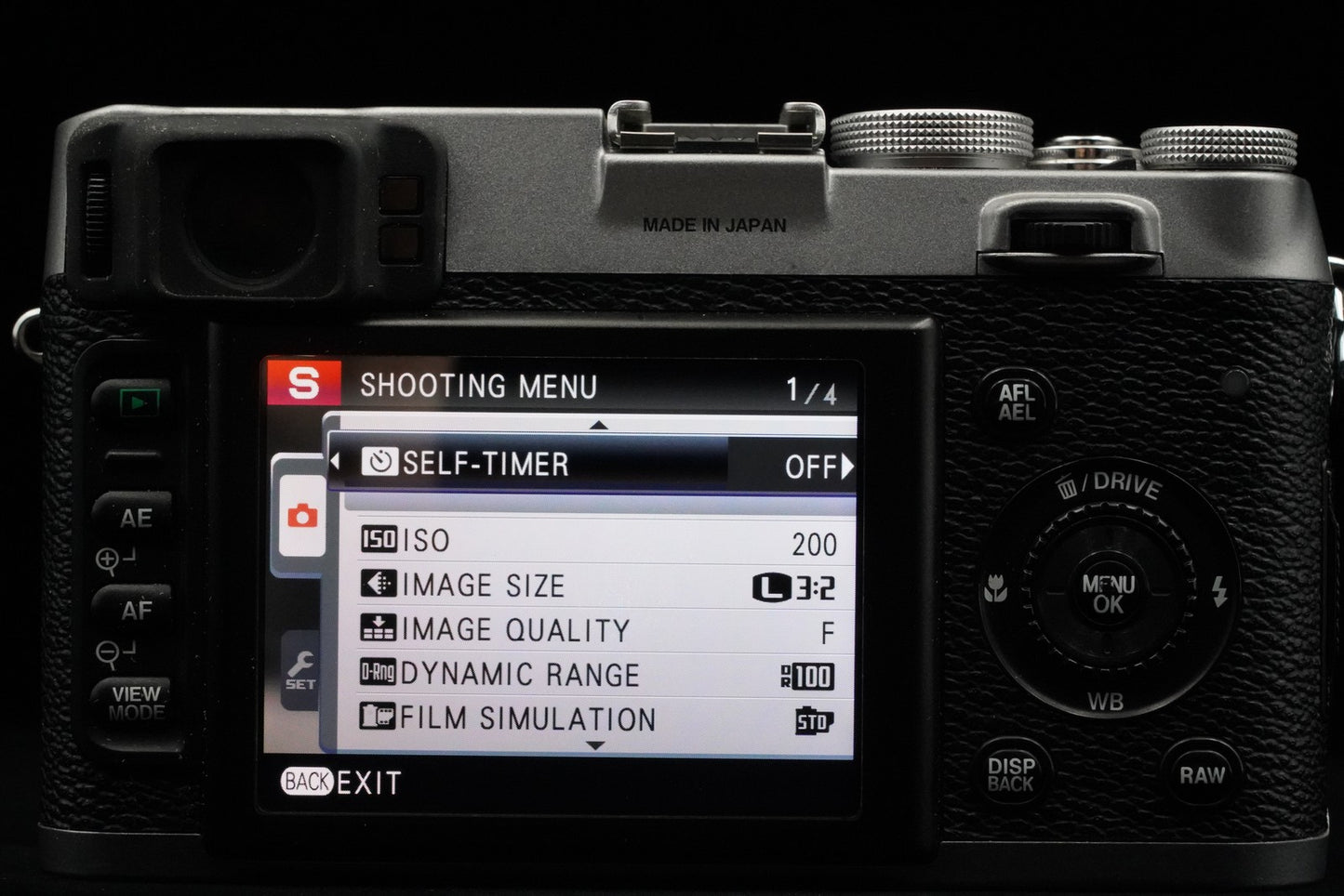 Fujifilm X100 FinePix X Series 12.3MP Silver Digital Camera US Duty Paid 10173