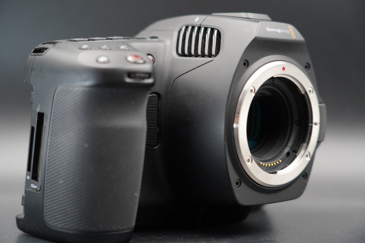 Blackmagic Pocket Cinema Camera 6K CINECAM60KLFL Canon EF Mount #10994