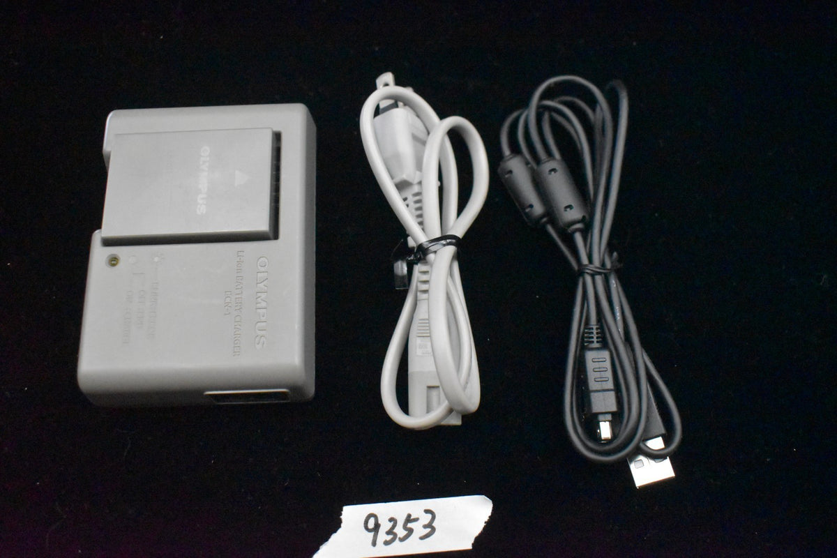 [US Duty Paid] Appareil photo reflex numérique 16,1 mégapixels Olympus OM-D...