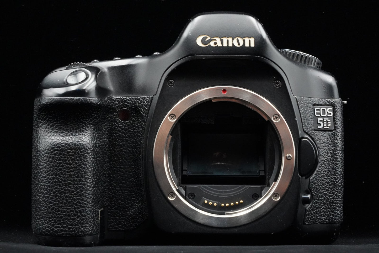 Canon EOS 5D Digital SLR Full Frame Camera Body US Duty Paid 9706