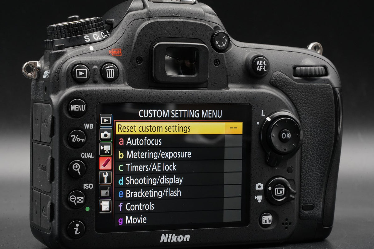 Nikon D7200 24.2 MP Digital SLR Camera Body Only US STOCK #11265