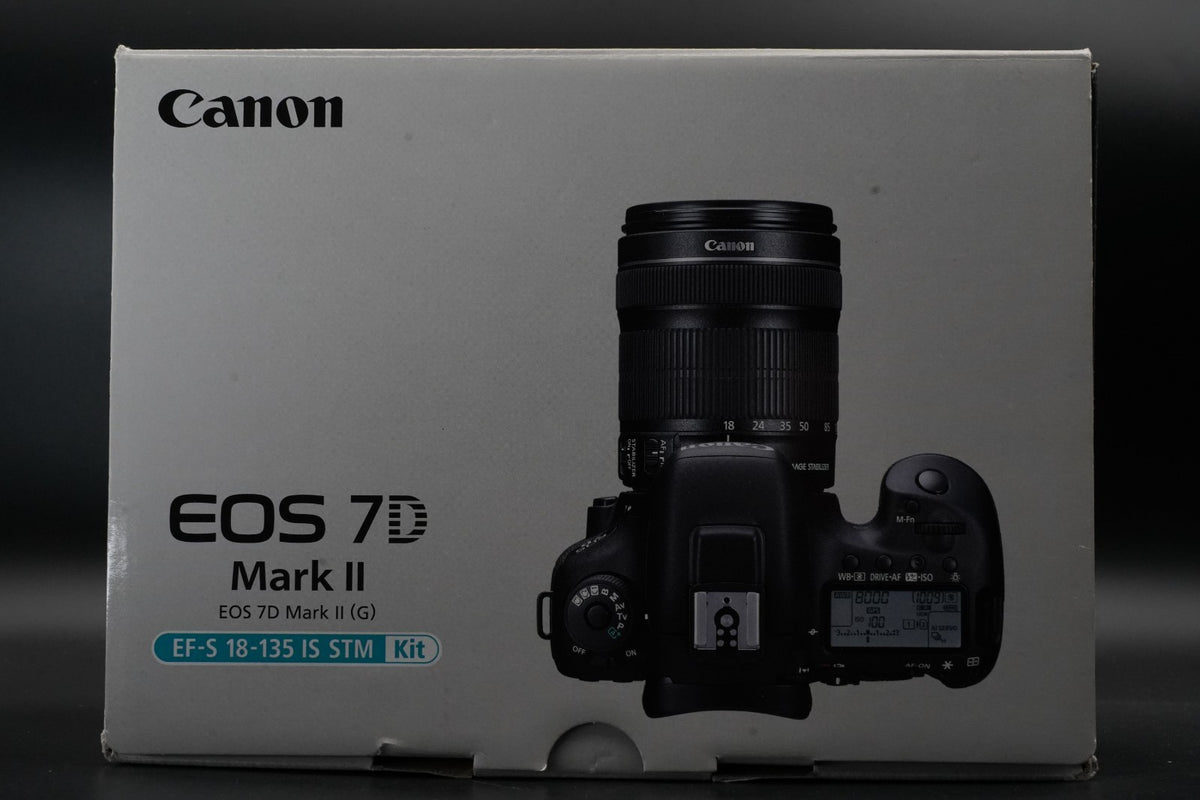Canon EOS 7D Mark II DSLR Camera w/ EF 18-135 IS STM Lens #11171