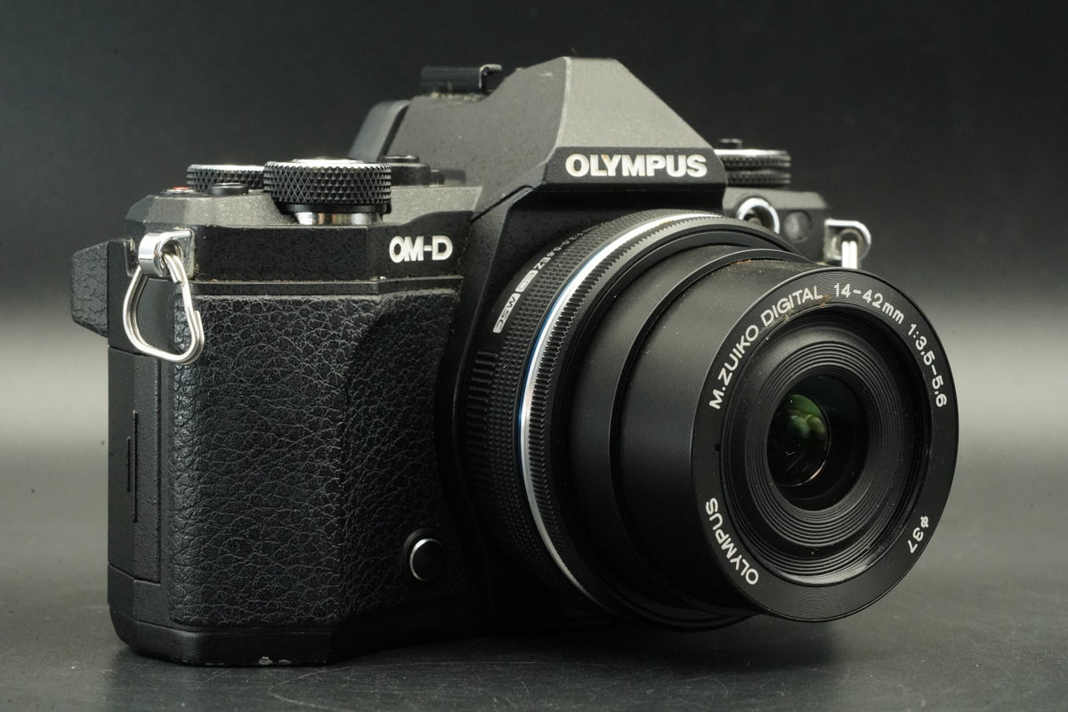 Olympus OM-D E-M5 Mark II 16.1MP Digital SLR Camera Black US STOCK #11693