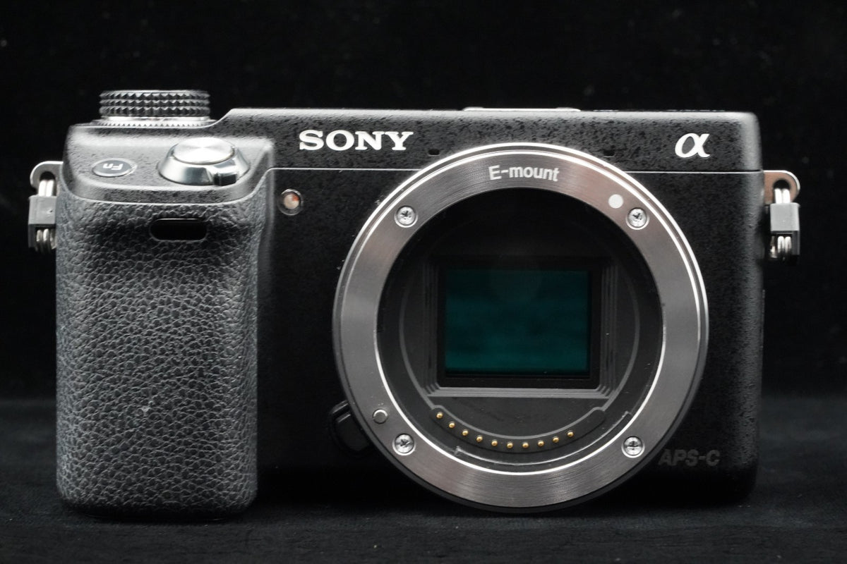 Sony α NEX-6 Digital Camera w/ 16-50mm PZ Lens ENGLISH OK! [] US STOCK #9660
