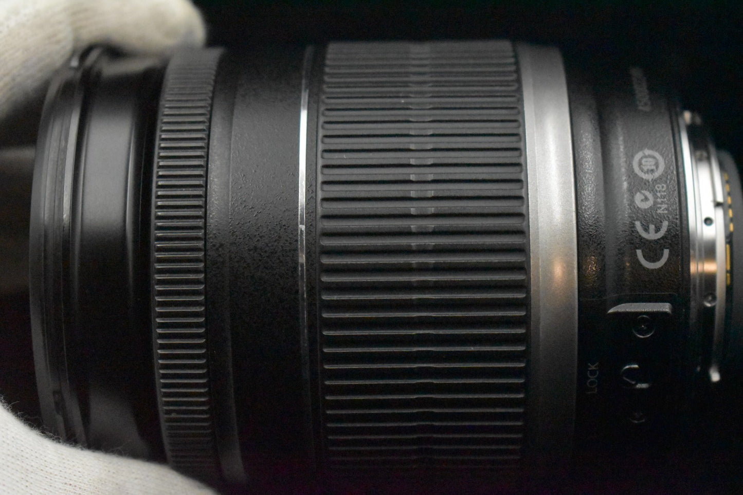 Canon EF-S 18-200mm f/3.5-5.6 IS Wide Angle Zoom AF Lens 10540-42 US Duty Paid