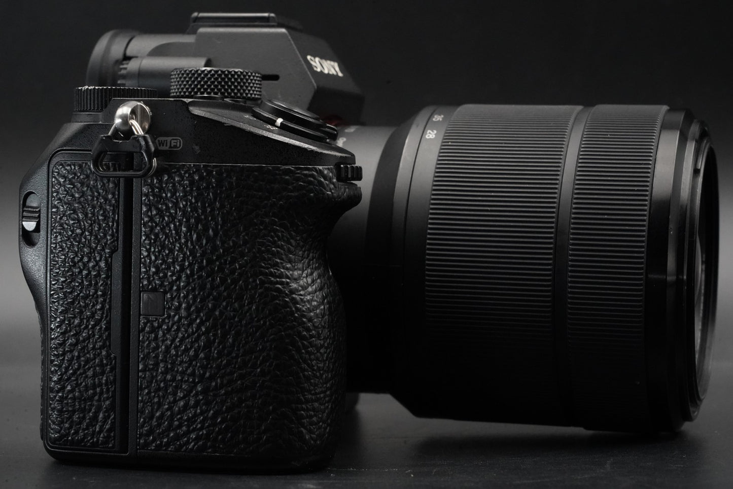 Sony Alpha a7 III ILCE-7M3 Mirrorless Digital Camera w/ FE 28-70 Lens 10826