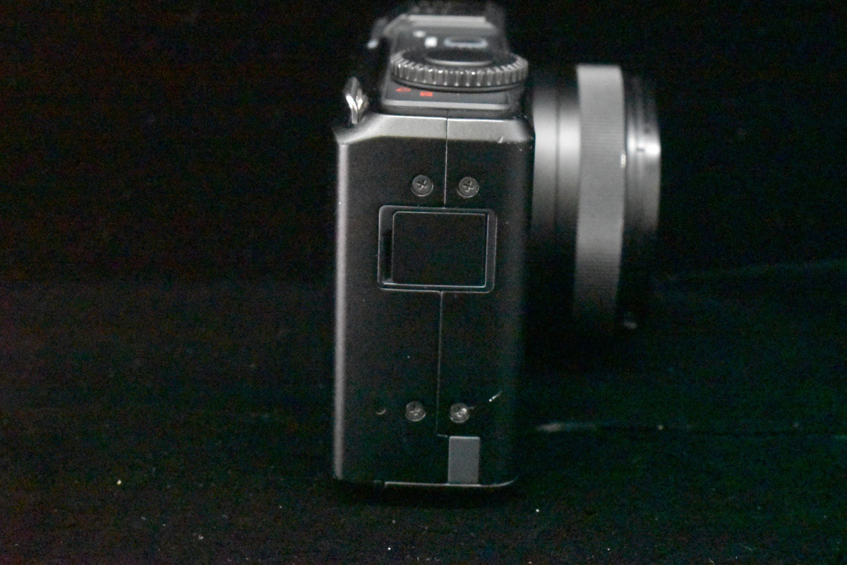Sigma DP2 Merrill 30mm f2.8 46.0MP Digital Camera JAPAN US STOCK #10569