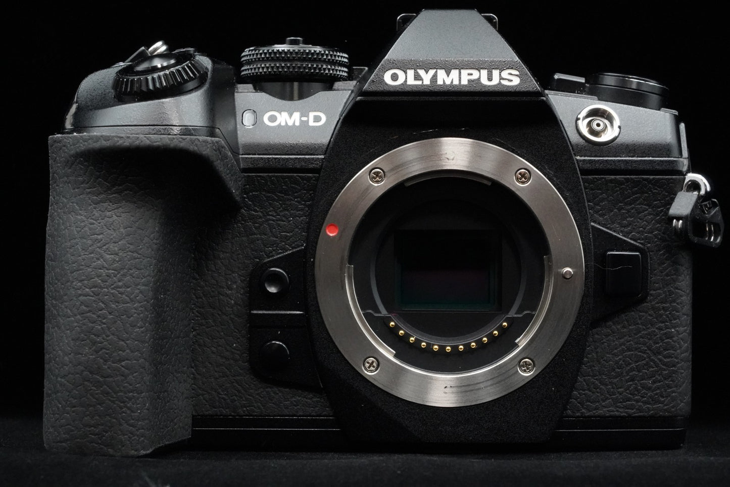 Olympus OM-D E-M1 Mark II Digital Camera Black Body JAPAN US Duty Paid 10020