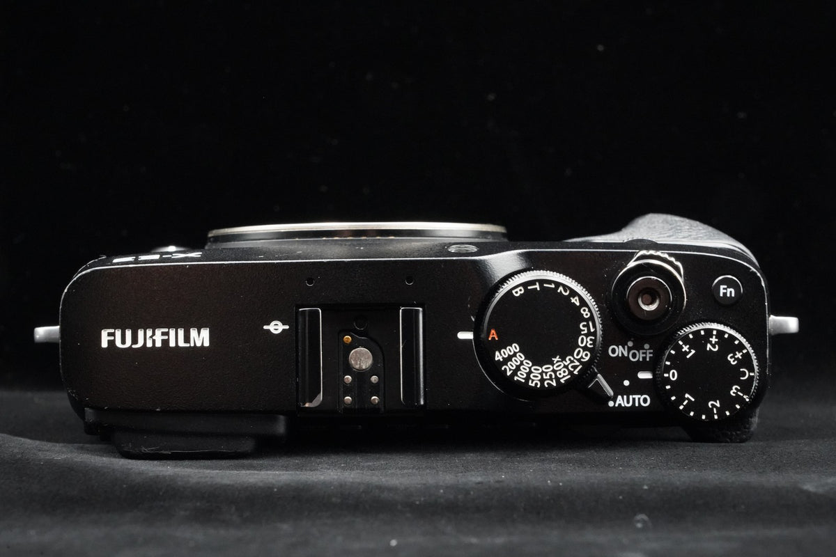 Fujifilm X-E3 24.3MP Mirrorless Digital Camera Black Body US STOCK #10222