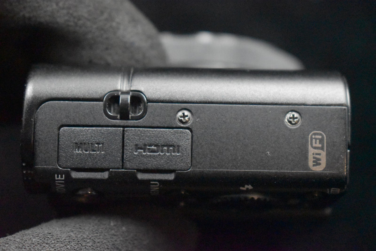 [US Duty Paid] Sony Cyber-shot DSC-RX100M3 III Point Shoot Digital Camera 9364