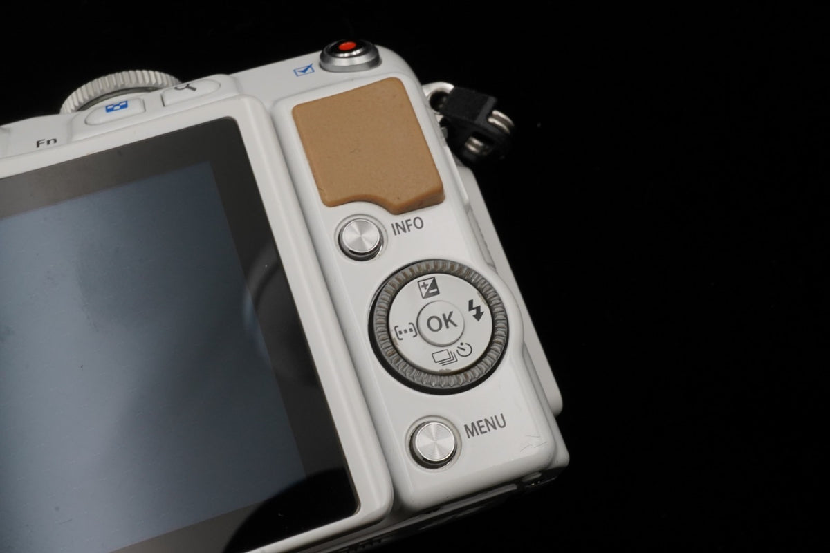 Olympus Pen Lite E-PL5 White Mirrorless Digital Camera US STOCK #10244